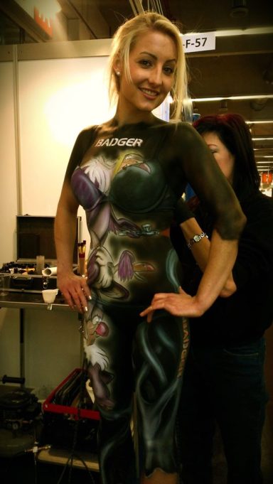 Live Bodypainting Messeauftritt
 Comicgeier 